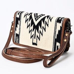 American Darling Saddle Blanket Western Leather Crossbody Wallet
